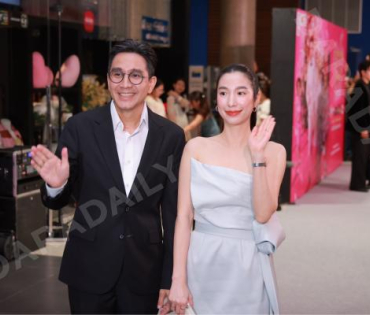 บรรยากาศรอบปฐมทัศน์ ละครเวที วันสละโสดกับโจทก์เก่าๆ เดอะสรวนมิวสิคัล นำแสดงโดย เจมส์ มาร์, แพร์ พิชช