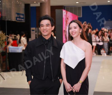 บรรยากาศรอบปฐมทัศน์ ละครเวที วันสละโสดกับโจทก์เก่าๆ เดอะสรวนมิวสิคัล นำแสดงโดย เจมส์ มาร์, แพร์ พิชช