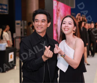 บรรยากาศรอบปฐมทัศน์ ละครเวที วันสละโสดกับโจทก์เก่าๆ เดอะสรวนมิวสิคัล นำแสดงโดย เจมส์ มาร์, แพร์ พิชช