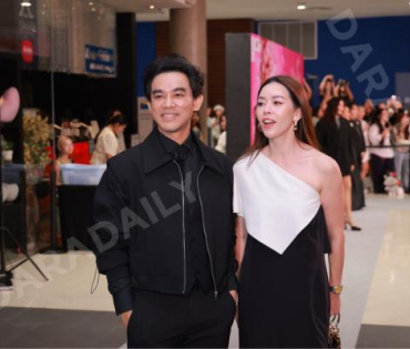 บรรยากาศรอบปฐมทัศน์ ละครเวที วันสละโสดกับโจทก์เก่าๆ เดอะสรวนมิวสิคัล นำแสดงโดย เจมส์ มาร์, แพร์ พิชช