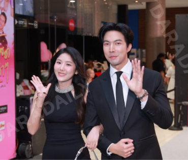 บรรยากาศรอบปฐมทัศน์ ละครเวที วันสละโสดกับโจทก์เก่าๆ เดอะสรวนมิวสิคัล นำแสดงโดย เจมส์ มาร์, แพร์ พิชช