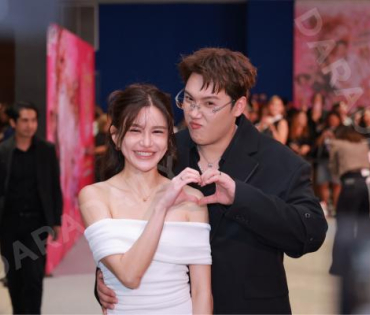 บรรยากาศรอบปฐมทัศน์ ละครเวที วันสละโสดกับโจทก์เก่าๆ เดอะสรวนมิวสิคัล นำแสดงโดย เจมส์ มาร์, แพร์ พิชช