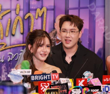 บรรยากาศรอบปฐมทัศน์ ละครเวที วันสละโสดกับโจทก์เก่าๆ เดอะสรวนมิวสิคัล นำแสดงโดย เจมส์ มาร์, แพร์ พิชช