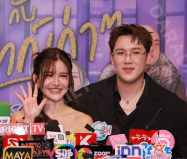 บรรยากาศรอบปฐมทัศน์ ละครเวที วันสละโสดกับโจทก์เก่าๆ เดอะสรวนมิวสิคัล นำแสดงโดย เจมส์ มาร์, แพร์ พิชช