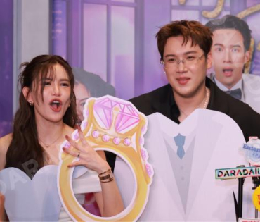 บรรยากาศรอบปฐมทัศน์ ละครเวที วันสละโสดกับโจทก์เก่าๆ เดอะสรวนมิวสิคัล นำแสดงโดย เจมส์ มาร์, แพร์ พิชช