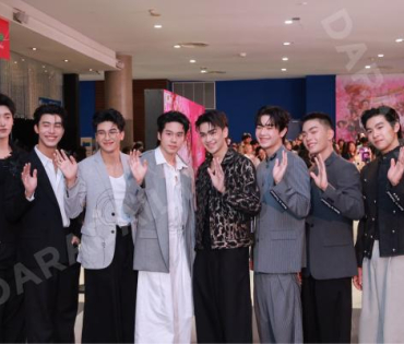 บรรยากาศรอบปฐมทัศน์ ละครเวที วันสละโสดกับโจทก์เก่าๆ เดอะสรวนมิวสิคัล นำแสดงโดย เจมส์ มาร์, แพร์ พิชช