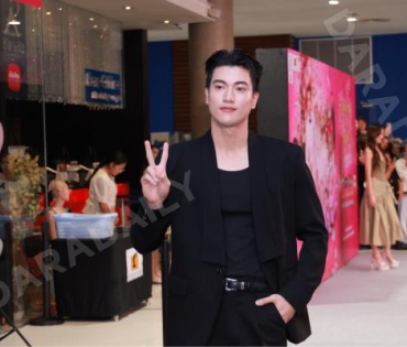 บรรยากาศรอบปฐมทัศน์ ละครเวที วันสละโสดกับโจทก์เก่าๆ เดอะสรวนมิวสิคัล นำแสดงโดย เจมส์ มาร์, แพร์ พิชช