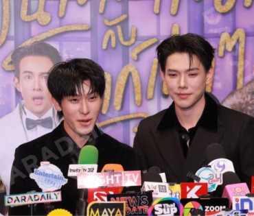 บรรยากาศรอบปฐมทัศน์ ละครเวที วันสละโสดกับโจทก์เก่าๆ เดอะสรวนมิวสิคัล นำแสดงโดย เจมส์ มาร์, แพร์ พิชช