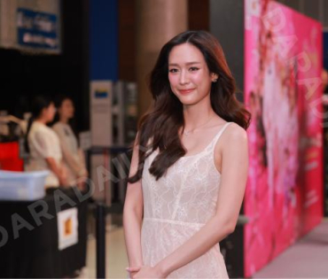 บรรยากาศรอบปฐมทัศน์ ละครเวที วันสละโสดกับโจทก์เก่าๆ เดอะสรวนมิวสิคัล นำแสดงโดย เจมส์ มาร์, แพร์ พิชช