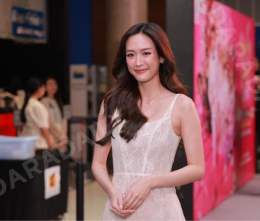 บรรยากาศรอบปฐมทัศน์ ละครเวที วันสละโสดกับโจทก์เก่าๆ เดอะสรวนมิวสิคัล นำแสดงโดย เจมส์ มาร์, แพร์ พิชช