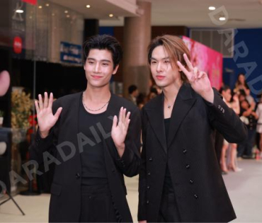 บรรยากาศรอบปฐมทัศน์ ละครเวที วันสละโสดกับโจทก์เก่าๆ เดอะสรวนมิวสิคัล นำแสดงโดย เจมส์ มาร์, แพร์ พิชช