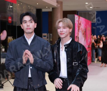 บรรยากาศรอบปฐมทัศน์ ละครเวที วันสละโสดกับโจทก์เก่าๆ เดอะสรวนมิวสิคัล นำแสดงโดย เจมส์ มาร์, แพร์ พิชช