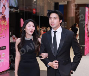 บรรยากาศรอบปฐมทัศน์ ละครเวที วันสละโสดกับโจทก์เก่าๆ เดอะสรวนมิวสิคัล นำแสดงโดย เจมส์ มาร์, แพร์ พิชช