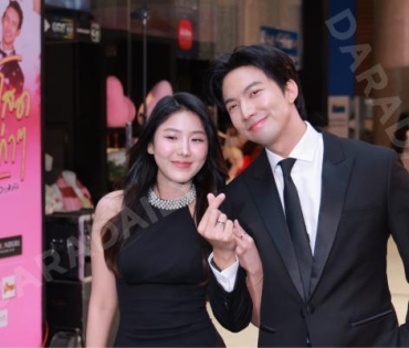 บรรยากาศรอบปฐมทัศน์ ละครเวที วันสละโสดกับโจทก์เก่าๆ เดอะสรวนมิวสิคัล นำแสดงโดย เจมส์ มาร์, แพร์ พิชช