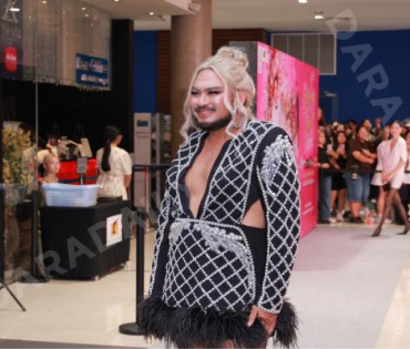 บรรยากาศรอบปฐมทัศน์ ละครเวที วันสละโสดกับโจทก์เก่าๆ เดอะสรวนมิวสิคัล นำแสดงโดย เจมส์ มาร์, แพร์ พิชช