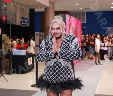 บรรยากาศรอบปฐมทัศน์ ละครเวที วันสละโสดกับโจทก์เก่าๆ เดอะสรวนมิวสิคัล นำแสดงโดย เจมส์ มาร์, แพร์ พิชช