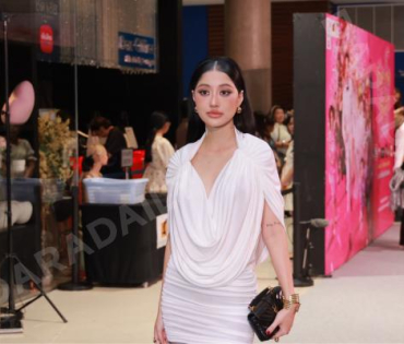 บรรยากาศรอบปฐมทัศน์ ละครเวที วันสละโสดกับโจทก์เก่าๆ เดอะสรวนมิวสิคัล นำแสดงโดย เจมส์ มาร์, แพร์ พิชช