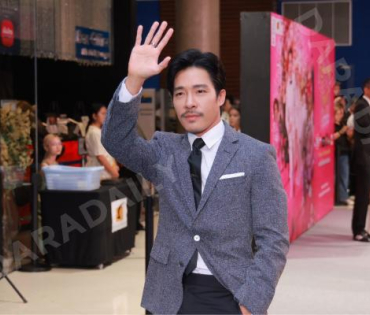 บรรยากาศรอบปฐมทัศน์ ละครเวที วันสละโสดกับโจทก์เก่าๆ เดอะสรวนมิวสิคัล นำแสดงโดย เจมส์ มาร์, แพร์ พิชช