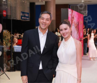 บรรยากาศรอบปฐมทัศน์ ละครเวที วันสละโสดกับโจทก์เก่าๆ เดอะสรวนมิวสิคัล นำแสดงโดย เจมส์ มาร์, แพร์ พิชช