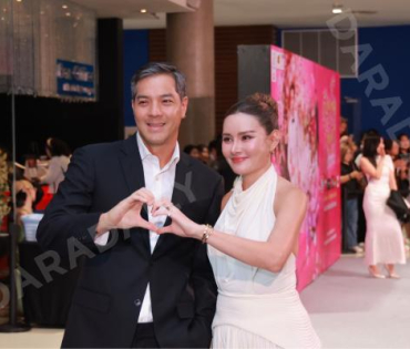 บรรยากาศรอบปฐมทัศน์ ละครเวที วันสละโสดกับโจทก์เก่าๆ เดอะสรวนมิวสิคัล นำแสดงโดย เจมส์ มาร์, แพร์ พิชช