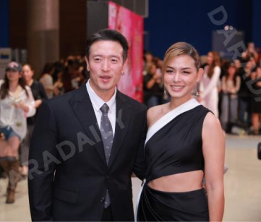 บรรยากาศรอบปฐมทัศน์ ละครเวที วันสละโสดกับโจทก์เก่าๆ เดอะสรวนมิวสิคัล นำแสดงโดย เจมส์ มาร์, แพร์ พิชช