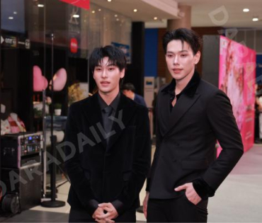 บรรยากาศรอบปฐมทัศน์ ละครเวที วันสละโสดกับโจทก์เก่าๆ เดอะสรวนมิวสิคัล นำแสดงโดย เจมส์ มาร์, แพร์ พิชช