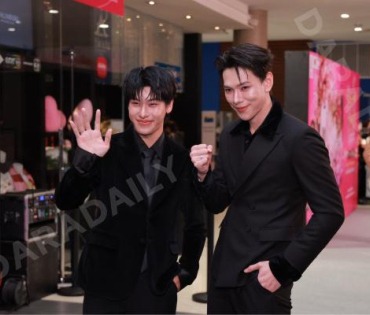 บรรยากาศรอบปฐมทัศน์ ละครเวที วันสละโสดกับโจทก์เก่าๆ เดอะสรวนมิวสิคัล นำแสดงโดย เจมส์ มาร์, แพร์ พิชช