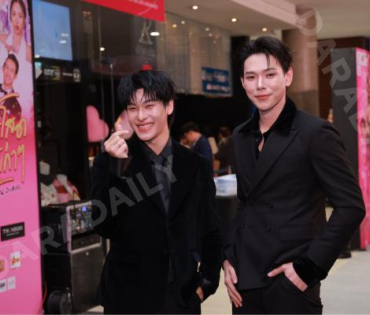 บรรยากาศรอบปฐมทัศน์ ละครเวที วันสละโสดกับโจทก์เก่าๆ เดอะสรวนมิวสิคัล นำแสดงโดย เจมส์ มาร์, แพร์ พิชช