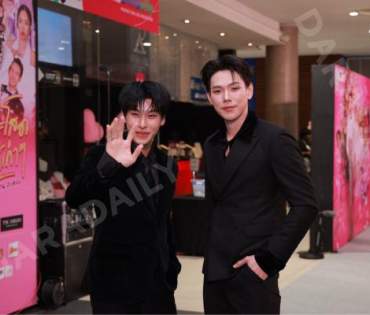 บรรยากาศรอบปฐมทัศน์ ละครเวที วันสละโสดกับโจทก์เก่าๆ เดอะสรวนมิวสิคัล นำแสดงโดย เจมส์ มาร์, แพร์ พิชช