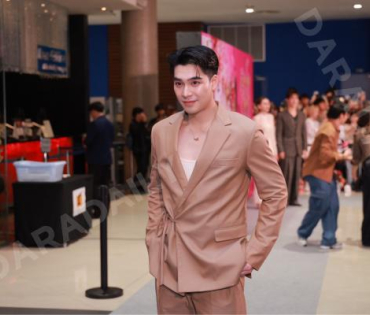 บรรยากาศรอบปฐมทัศน์ ละครเวที วันสละโสดกับโจทก์เก่าๆ เดอะสรวนมิวสิคัล นำแสดงโดย เจมส์ มาร์, แพร์ พิชช