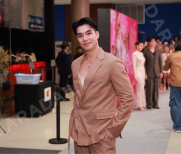 บรรยากาศรอบปฐมทัศน์ ละครเวที วันสละโสดกับโจทก์เก่าๆ เดอะสรวนมิวสิคัล นำแสดงโดย เจมส์ มาร์, แพร์ พิชช