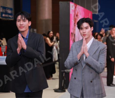 บรรยากาศรอบปฐมทัศน์ ละครเวที วันสละโสดกับโจทก์เก่าๆ เดอะสรวนมิวสิคัล นำแสดงโดย เจมส์ มาร์, แพร์ พิชช