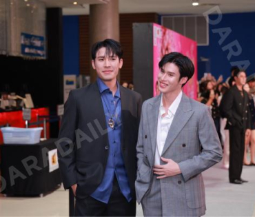 บรรยากาศรอบปฐมทัศน์ ละครเวที วันสละโสดกับโจทก์เก่าๆ เดอะสรวนมิวสิคัล นำแสดงโดย เจมส์ มาร์, แพร์ พิชช