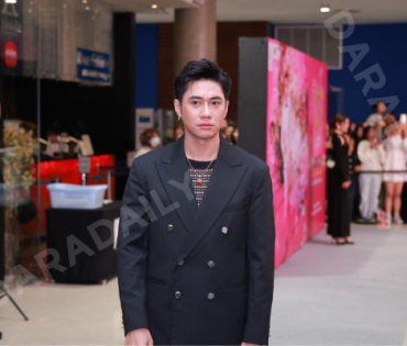 บรรยากาศรอบปฐมทัศน์ ละครเวที วันสละโสดกับโจทก์เก่าๆ เดอะสรวนมิวสิคัล นำแสดงโดย เจมส์ มาร์, แพร์ พิชช