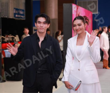 บรรยากาศรอบปฐมทัศน์ ละครเวที วันสละโสดกับโจทก์เก่าๆ เดอะสรวนมิวสิคัล นำแสดงโดย เจมส์ มาร์, แพร์ พิชช