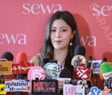 งาน “Sewa Glow Reborn” พบ เจนเย่ เมธิกา 