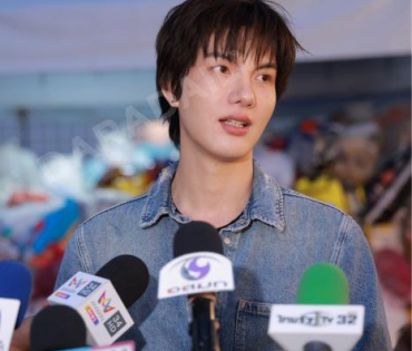 ภาพบรรยากาศรับบริจาคช่วยน้ำท่วม เจนนี่ ได้หมดถ้าสดชื่น