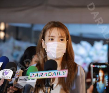 ภาพบรรยากาศรับบริจาคช่วยน้ำท่วม เจนนี่ ได้หมดถ้าสดชื่น