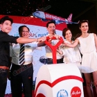 โตโน่, เอ๋-มณีรัตน์, นท-เดอะสตาร์ ร่วมงานแถลงข่าวของสายการบิน