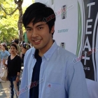 "บอม-ธนิน" ชวนแฟนคลับทำบุญไหว้พระ