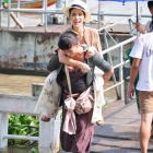 ชมภาพเบื้องหลังละคร "รักออกฤทธิ์" โป๊ป ธนวรรธน์ และ มิว นิษฐา