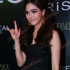 "ชมพู่ อารยา" ในชุดสีดำสุดฟรุ้งฟริ้ง