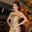 ศรีริต้า เจนเซ่น, พลอย หอวัง สวยเวอร์! ในชุดสุดอลังการ