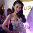 "ใหม่-ดาวิกา" โชว์อาบน้ำเปิดผิวสุดสวยในงาน LUX STAR