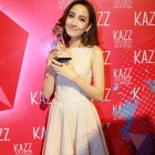 "กัปตัน&ไวท์" ควงคู่นำทัพเหล่าดารา-คนดัง ร่วมงาน "Kazz Awards 2015"