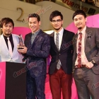 "กัปตัน&ไวท์" ควงคู่นำทัพเหล่าดารา-คนดัง ร่วมงาน "Kazz Awards 2015"