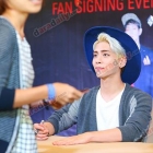 "SHINee" (ชายนี่) แจกลายเซ็นในงาน "Married To The Music Fan Signing" สุดใกล้ชิด