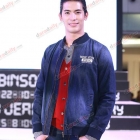 เหล่านักแสดงชื่อดัง นำทีมเดินแฟชั่นงาน Robinson I go jeans