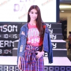 เหล่านักแสดงชื่อดัง นำทีมเดินแฟชั่นงาน Robinson I go jeans