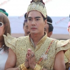 "อั้ม-เคลลี่" นำทัพบวงสรวงละครฟอร์มยักษ์ "เพลิงพระนาง"